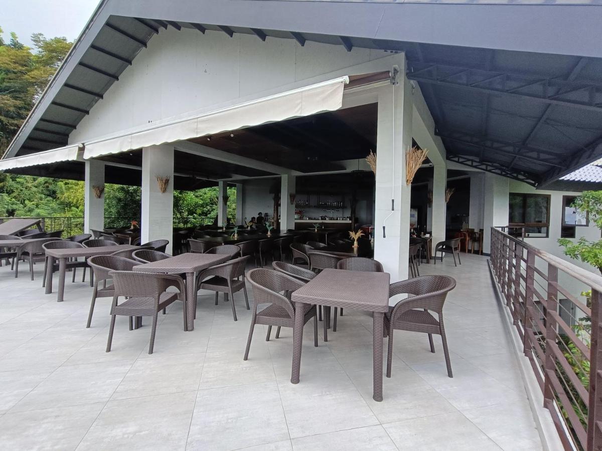 Mist Mountain Resort Powered By Cocotel Cebu Esterno foto