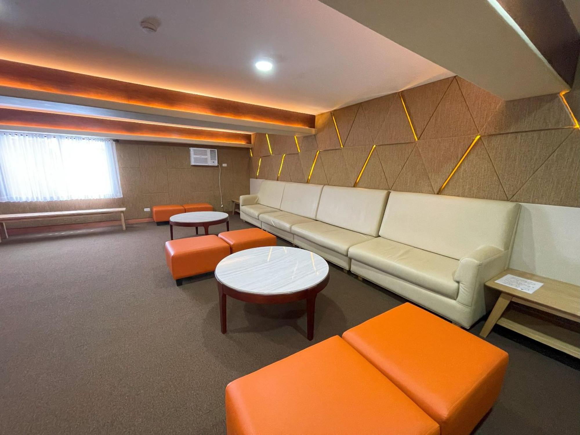 Mist Mountain Resort Powered By Cocotel Cebu Esterno foto