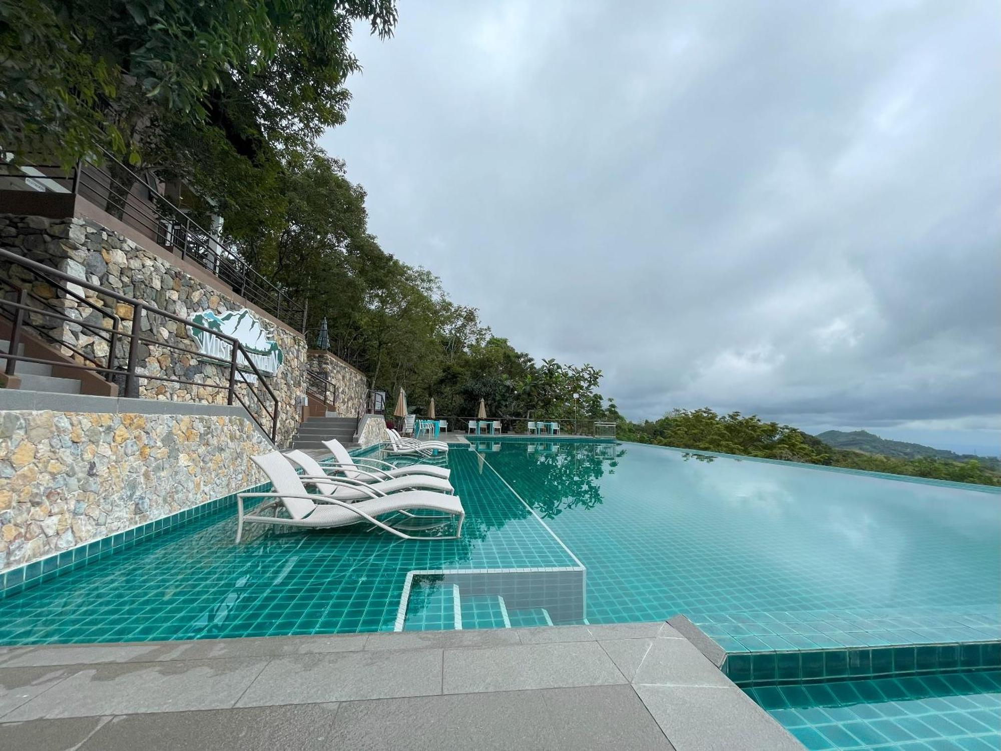 Mist Mountain Resort Powered By Cocotel Cebu Esterno foto