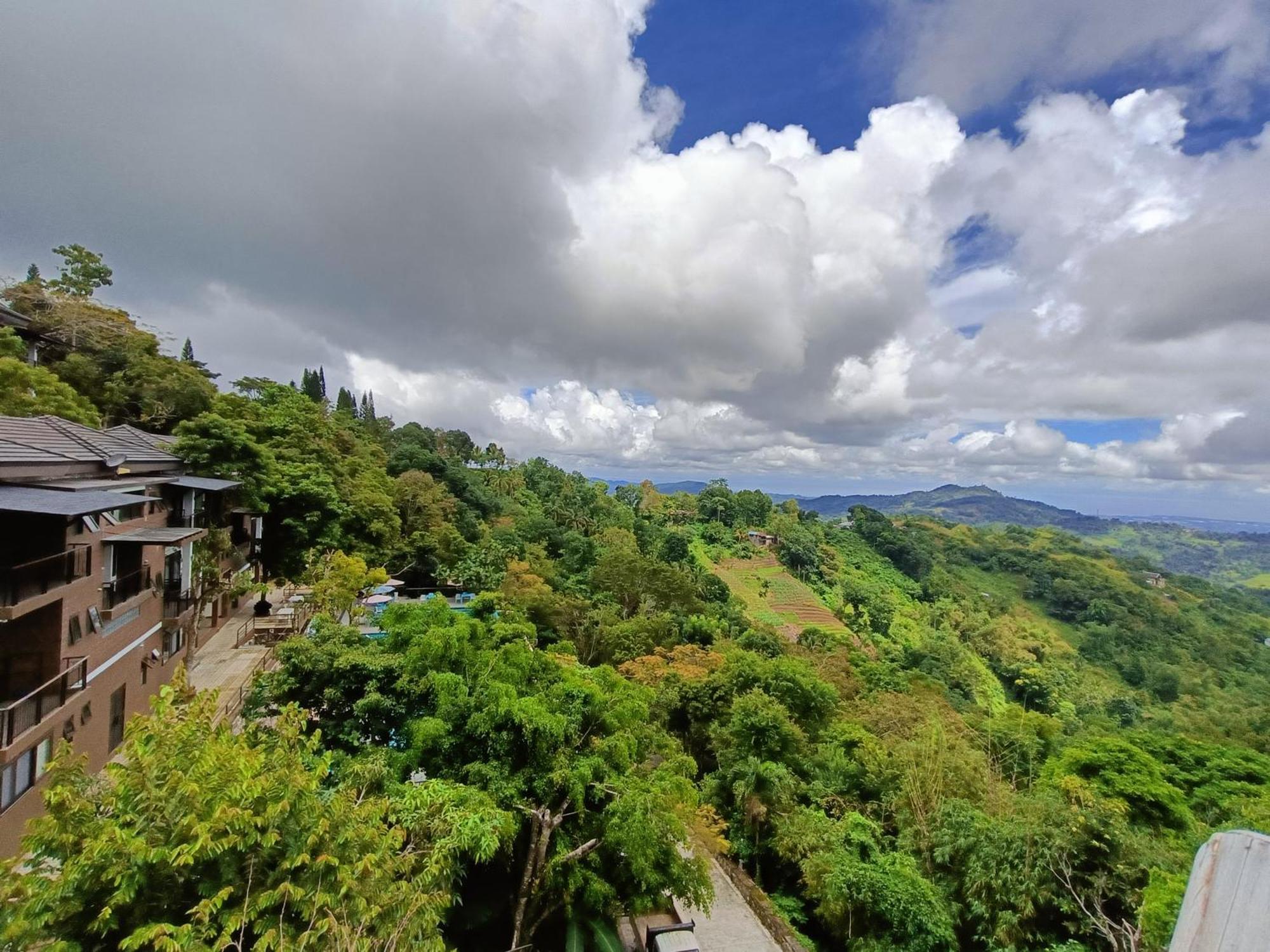 Mist Mountain Resort Powered By Cocotel Cebu Esterno foto