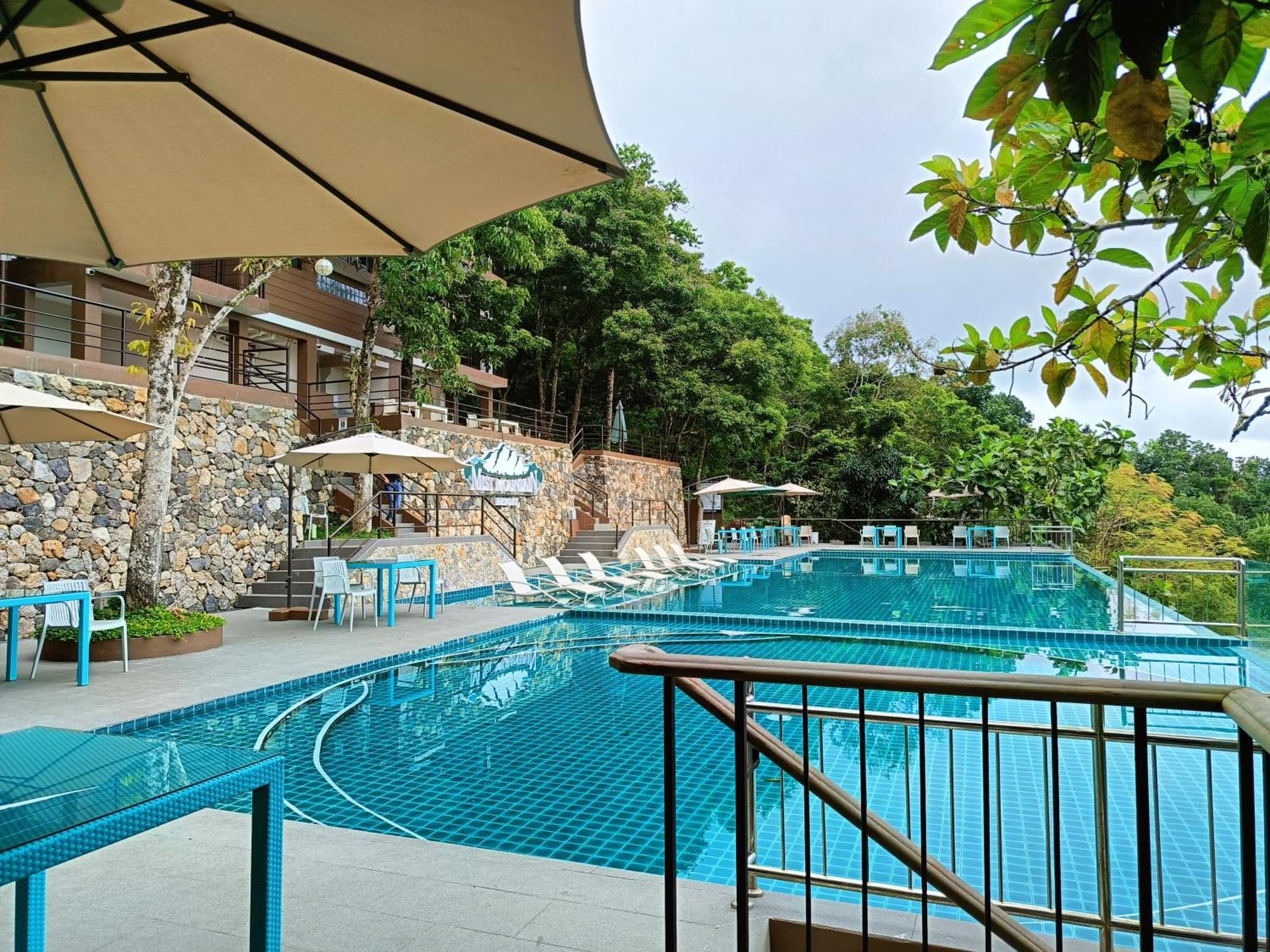 Mist Mountain Resort Powered By Cocotel Cebu Esterno foto